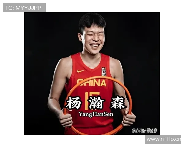 青岛记者点评杨瀚森表现需提升体能挑战仍在后方等待